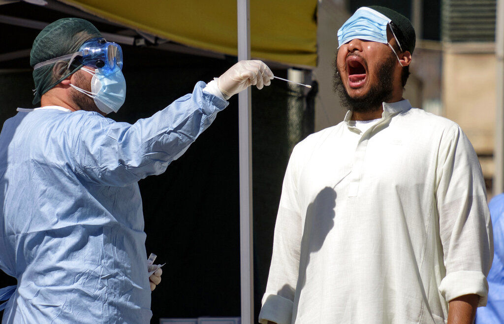 APTOPIX Virus Outbreak Italy Bangladesh
